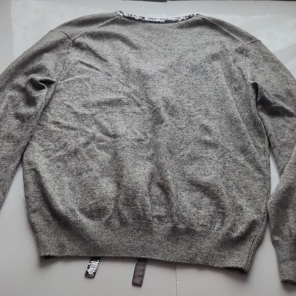 J. Crew Gray V Neck Sweater with Sequins Ribbon Bow Detail S - Picture 9 of 12